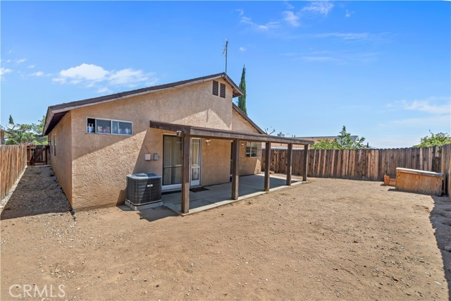 13883 Northstar Avenue, Victorville CA: https://media.crmls.org/medias/f5c80788-8222-4014-ae8d-371125c31b48.jpg
