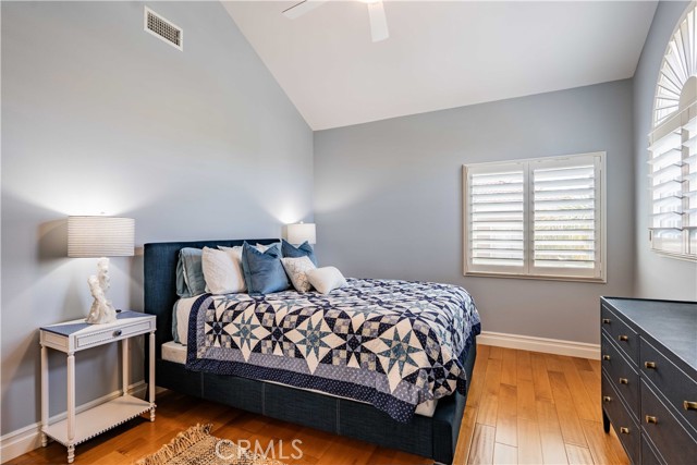 6561 Horseshoe Lane, Huntington Beach CA: https://media.crmls.org/medias/f5c88cc2-50d2-458d-b87f-3fdfe4c75e97.jpg