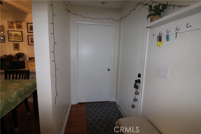 Detail Gallery Image 7 of 44 For 12121 Centralia St #111,  Lakewood,  CA 90715 - 1 Beds | 1 Baths