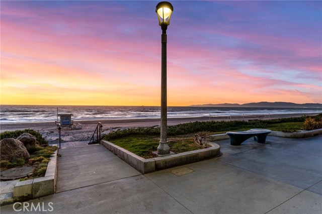 3000 The Strand, Manhattan Beach, California 90266, 3 Bedrooms Bedrooms, ,3 BathroomsBathrooms,Residential,Sold,The Strand,SB23028136