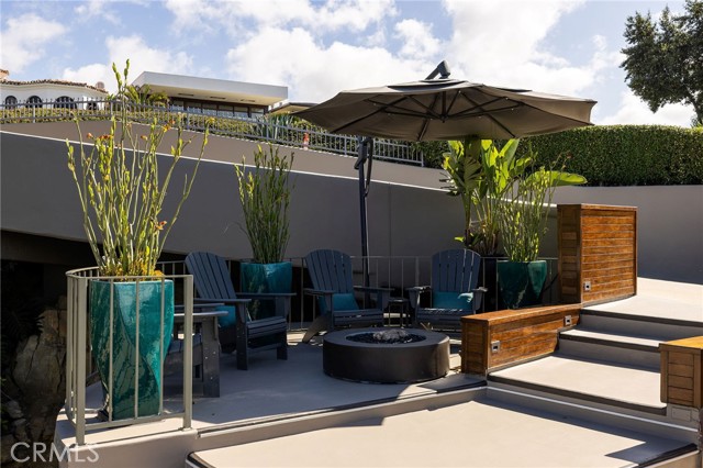 Detail Gallery Image 33 of 39 For 2901 Ocean Bld, Corona Del Mar,  CA 92625 - 4 Beds | 4/3 Baths