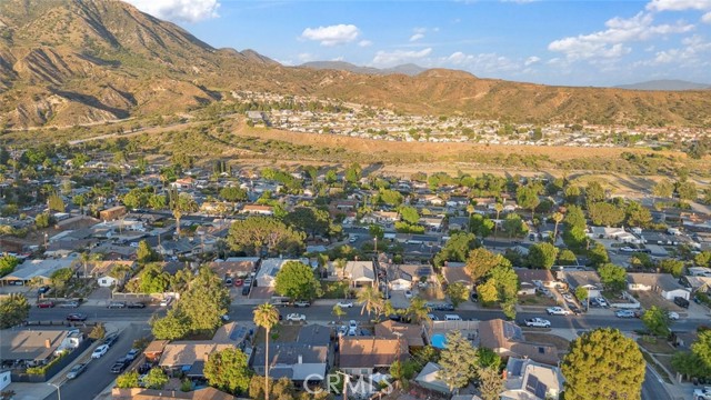 12750 Rajah Street, Sylmar CA: https://media.crmls.org/medias/f5cb5679-bc80-4552-a53d-21c513fbf31f.jpg