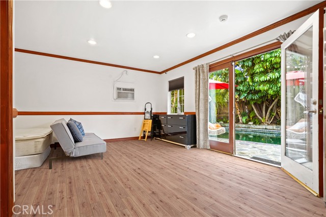 Detail Gallery Image 25 of 27 For 5362 Yolanda Ave, Tarzana,  CA 91356 - 3 Beds | 3 Baths