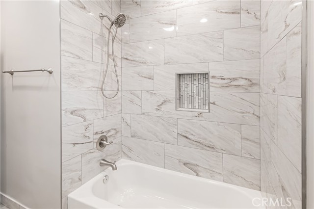 10915 Whitaker Avenue, Granada Hills CA: https://media.crmls.org/medias/f5cc7f2c-6112-4750-9fe7-f29fe8887dc1.jpg
