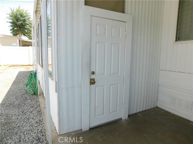 13063 5TH Street, Yucaipa CA: https://media.crmls.org/medias/f5ccc711-5c4a-4ad2-a396-b8cfe7b587e3.jpg