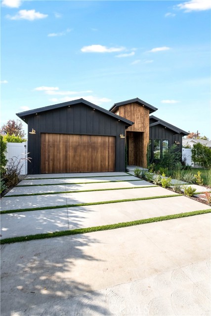 Detail Gallery Image 4 of 55 For 5323 Allott Ave, Sherman Oaks,  CA 91401 - 4 Beds | 4/1 Baths
