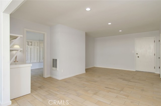 2368 Torrey Pines Road, La Jolla CA: https://media.crmls.org/medias/f5cd8570-8e42-4508-ac4f-bdf66837bf60.jpg