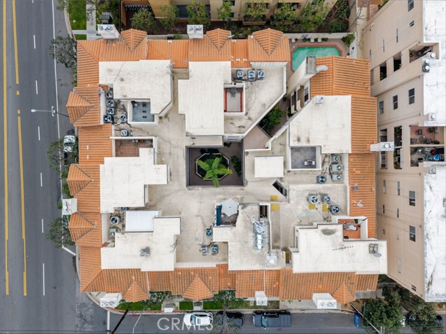 Detail Gallery Image 24 of 25 For 10604 Valley Spring Ln #105,  Toluca Lake,  CA 91602 - 2 Beds | 2 Baths