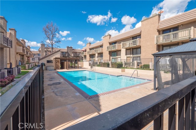 Detail Gallery Image 36 of 47 For 1925 E Huntington Dr #E,  Duarte,  CA 91010 - 3 Beds | 2/1 Baths