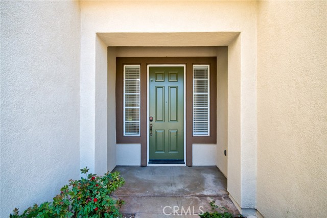 Detail Gallery Image 7 of 33 For 8428 Lindenhurst St, Riverside,  CA 92508 - 5 Beds | 2/1 Baths