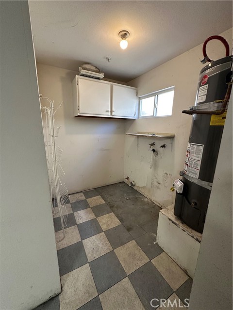 Detail Gallery Image 18 of 20 For 21041 Gault #C,  Canoga Park,  CA 91303 - 3 Beds | 2/1 Baths