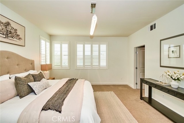 320 Magnet, Irvine CA: https://media.crmls.org/medias/f5cfaf47-b66d-4e7b-85ea-b31ea436f695.jpg