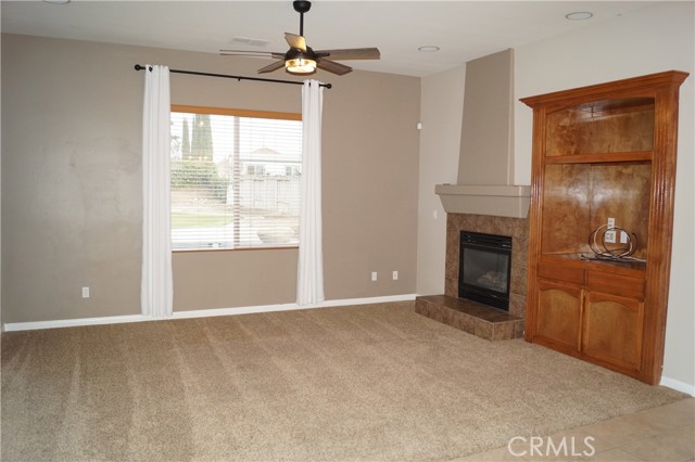 Detail Gallery Image 11 of 70 For 6607 Carracci Ln, Bakersfield,  CA 93306 - 3 Beds | 2 Baths