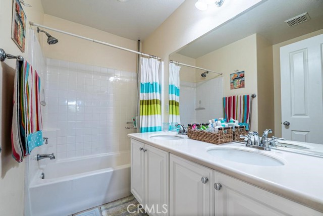 Detail Gallery Image 31 of 54 For 24141 Breton Ct, Valencia,  CA 91355 - 4 Beds | 2/1 Baths