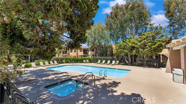 Detail Gallery Image 14 of 28 For 13722 Red Hill Ave #38,  Tustin,  CA 92780 - 1 Beds | 1 Baths