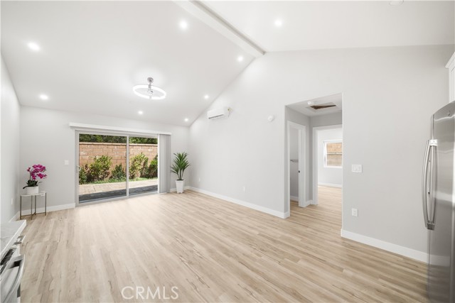 Detail Gallery Image 11 of 22 For 177 Hargrove, Irvine,  CA 92620 - 1 Beds | 1/1 Baths