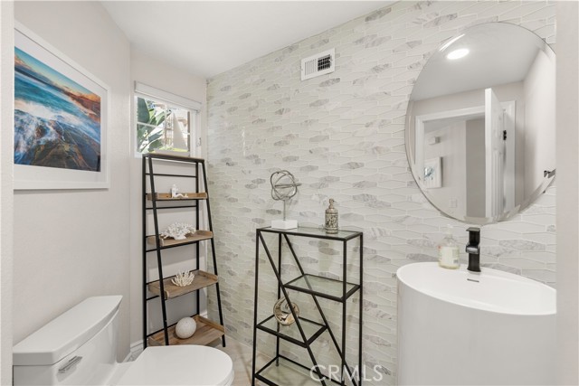 Detail Gallery Image 12 of 39 For 6 Tidal Surf, Newport Coast,  CA 92657 - 3 Beds | 2/1 Baths