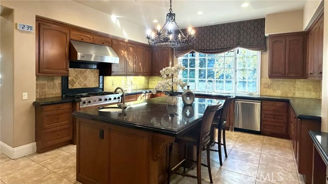 Detail Gallery Image 13 of 36 For 719 Carriage House Dr, Arcadia,  CA 91006 - 6 Beds | 6/1 Baths