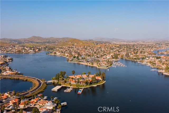 Detail Gallery Image 34 of 47 For 22164 Treasure Island Dr #20,  Canyon Lake,  CA 92587 - 2 Beds | 2 Baths