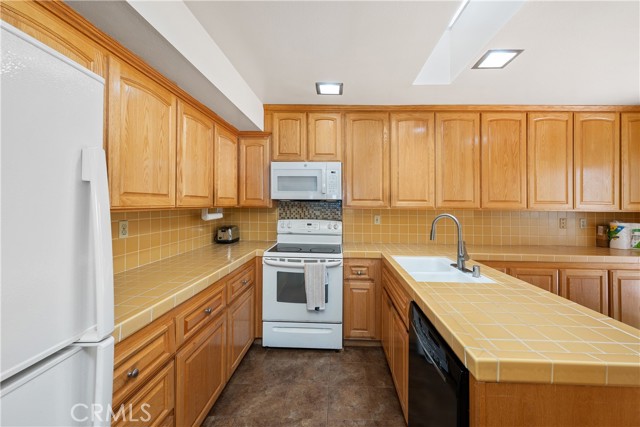 Detail Gallery Image 11 of 32 For 3426 Gulfcrest Dr, Rancho Palos Verdes,  CA 90275 - 3 Beds | 2 Baths