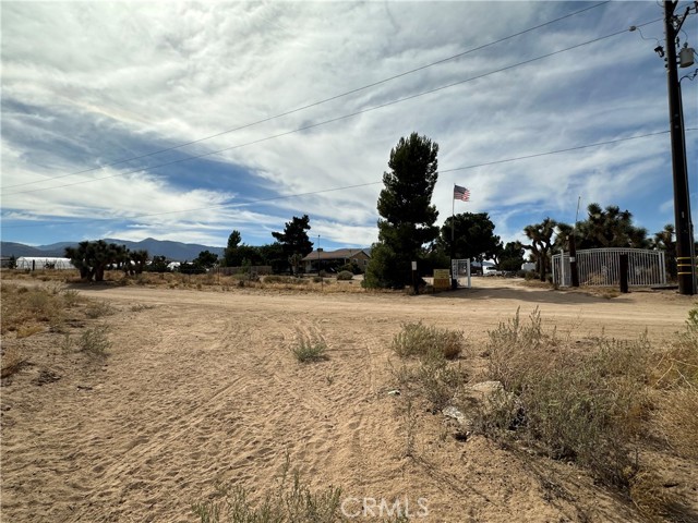 Detail Gallery Image 22 of 52 For 9522 Branding Iron Rd, Phelan,  CA 92371 - 3 Beds | 2 Baths