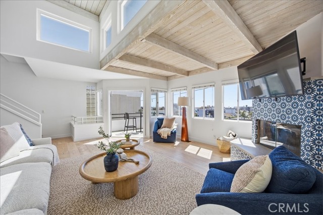 608 Palm Drive, Hermosa Beach, California 90254, 2 Bedrooms Bedrooms, ,2 BathroomsBathrooms,Residential,For Sale,Palm,SB26088243