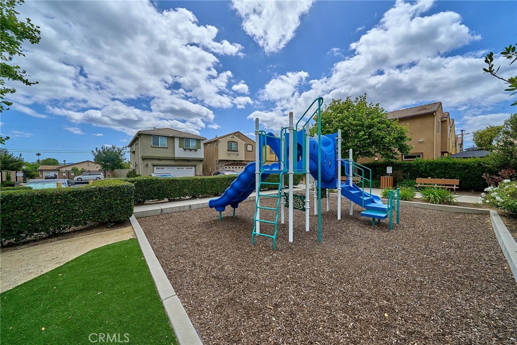 MLS #SR26164359 image #2