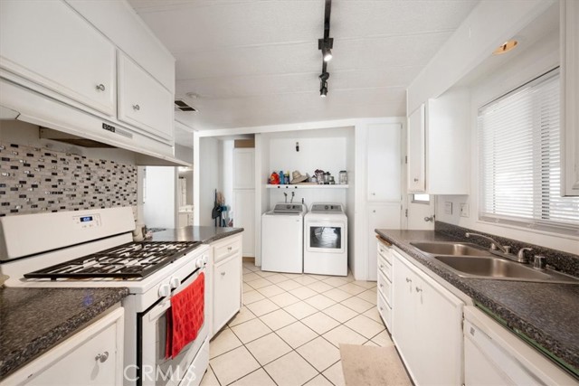 3042 Cruise Circle, Paso Robles CA: https://media.crmls.org/medias/f5d5269f-0f44-4e28-8f10-5096ef5a64a8.jpg