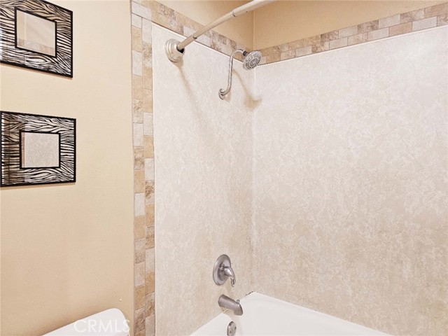 Detail Gallery Image 5 of 16 For 400 N Acacia Ave #D15,  Fullerton,  CA 92831 - 1 Beds | 1 Baths