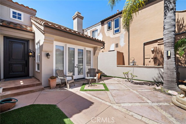 19025 Bayhill Lane, Huntington Beach CA: https://media.crmls.org/medias/f5d5c48b-1f8c-463a-a113-4452166f69ce.jpg