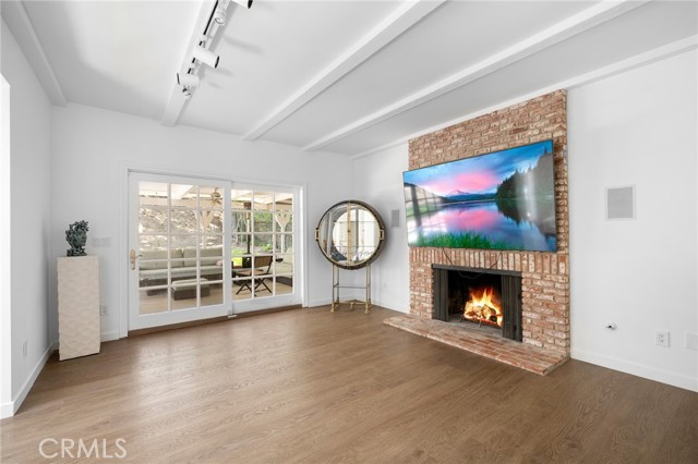 4035 Ellenita Avenue, Tarzana CA: https://media.crmls.org/medias/f5d5f669-6e0d-41a5-bd7d-f05830b6b863.jpg