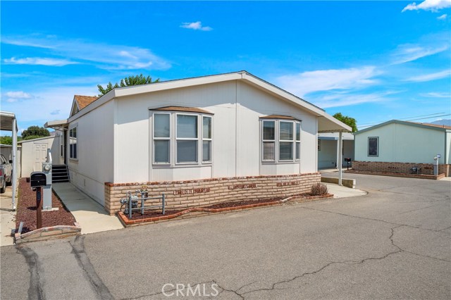 Detail Gallery Image 1 of 15 For 675 W Oakland Ave #E2,  Hemet,  CA 92543 - 3 Beds | 2 Baths