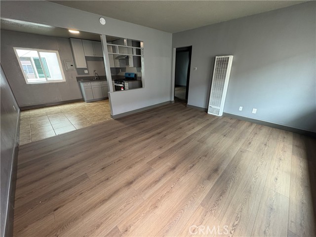 Detail Gallery Image 3 of 8 For 1905 W Myrtle St #3,  Santa Ana,  CA 92703 - 2 Beds | 1 Baths