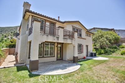 3867 Elderberry Circle, Corona CA: https://media.crmls.org/medias/f5d803a3-9d97-44f3-af99-ad1a59955a9b.jpg