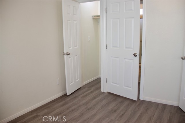 Detail Gallery Image 2 of 5 For 372 55th #1/4,  Los Angeles,  CA 90011 - 2 Beds | 1 Baths