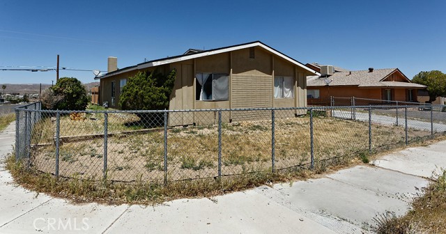 Image 2 for 1501 Paloma St, Barstow, CA 92311