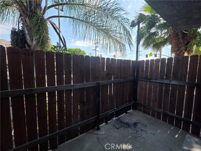 Detail Gallery Image 9 of 12 For 6911 Woodley, Van Nuys,  CA 91406 - 0 Beds | 1 Baths