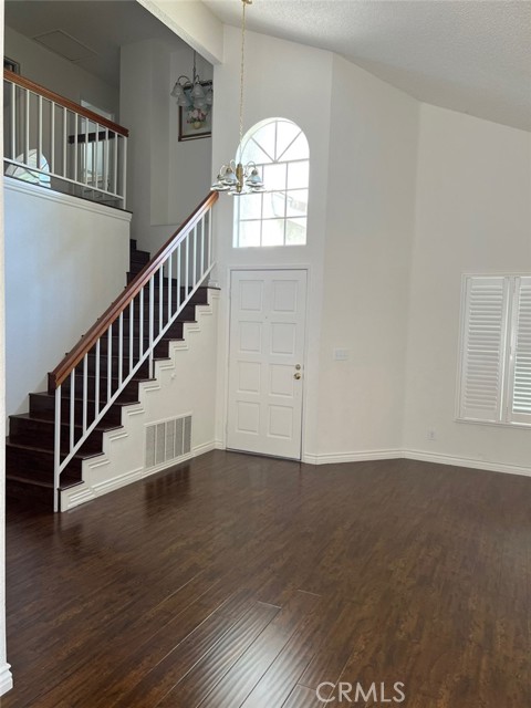 Detail Gallery Image 4 of 17 For 29154 River Run Ln, Highland,  CA 92346 - 4 Beds | 3 Baths
