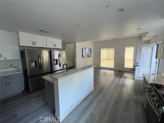 Detail Gallery Image 13 of 23 For 1814 W 36th St, Los Angeles,  CA 90018 - – Beds | – Baths