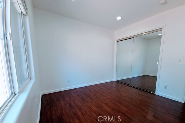 19100 Bessemer Street, Tarzana CA: https://media.crmls.org/medias/f5dd33e5-2a03-4d29-a8cd-75981f86d6d3.jpg