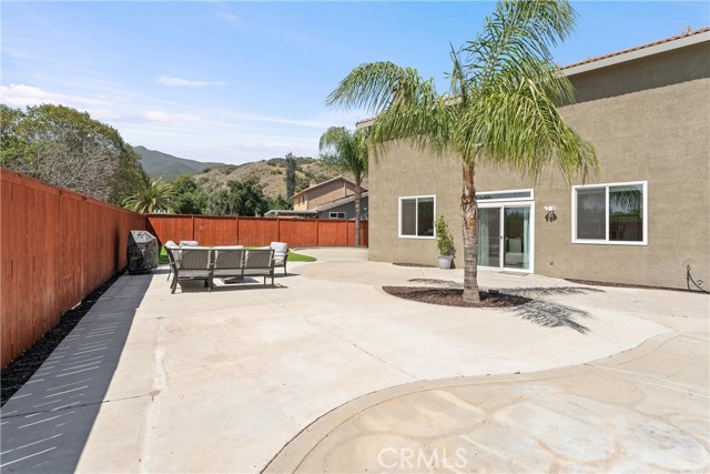 8798 Crest View Drive, Corona CA: https://media.crmls.org/medias/f5de1be6-86e8-4fb7-9b67-02dd7da9a095.jpg