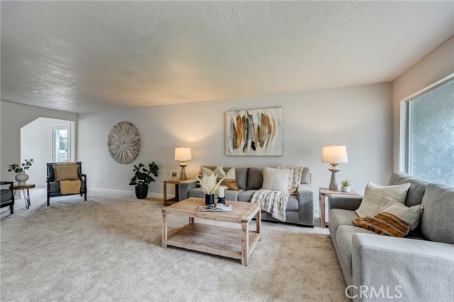 42768 Santa Suzanne Place, Temecula CA: https://media.crmls.org/medias/f5dea119-2a7f-4434-8bbd-1bae3f2fa91a.jpg
