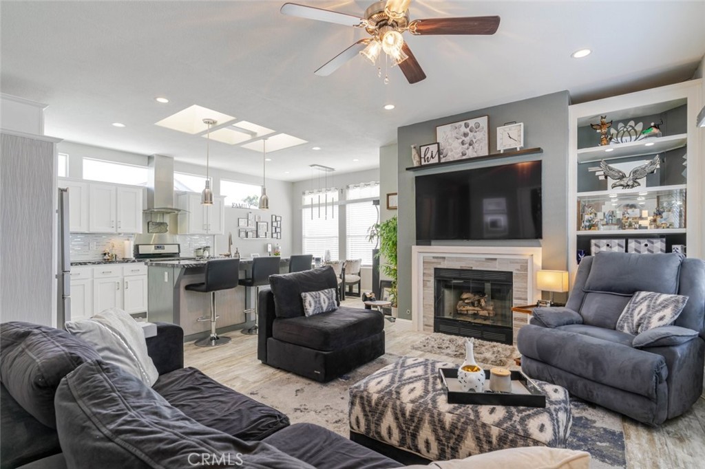 MLS #SR25252544 image #10