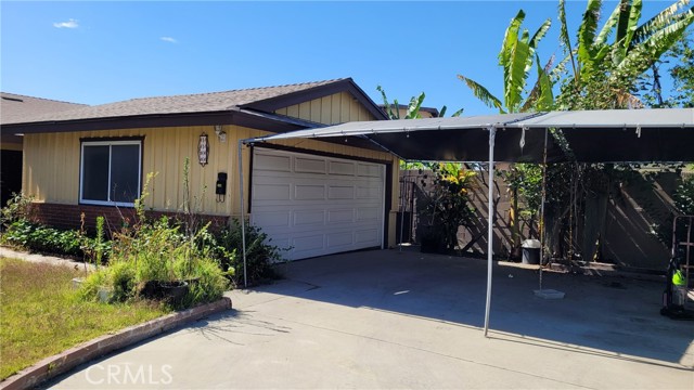 1100 E 215th Place, Carson CA: https://media.crmls.org/medias/f5decfdd-4f44-4c6d-a4aa-16f859f30547.jpg
