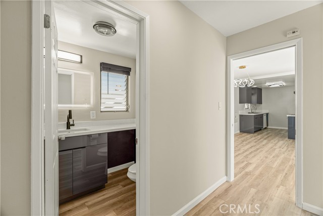 Detail Gallery Image 22 of 38 For 401 W 5th St 3b,  Long Beach,  CA 90802 - 2 Beds | 2 Baths