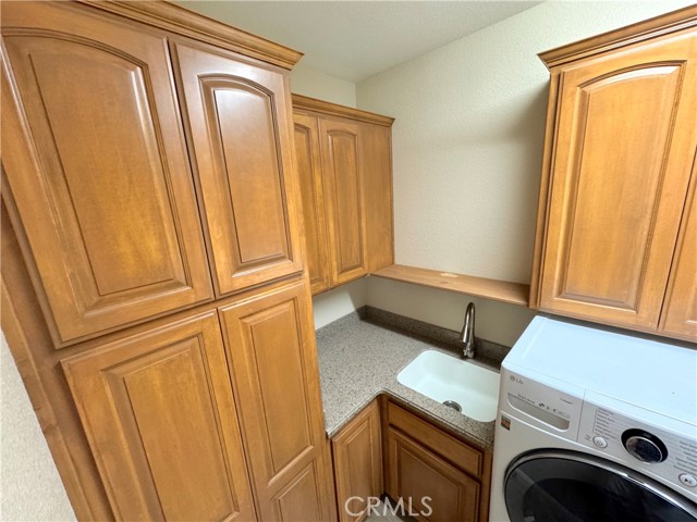 Detail Gallery Image 21 of 73 For 14260 Chinook Rd, Apple Valley,  CA 92307 - 5 Beds | 5/3 Baths