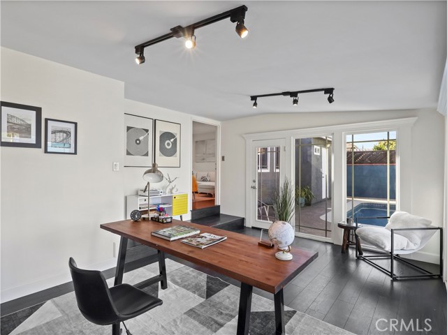Detail Gallery Image 26 of 57 For 8110 Lesner Ave, Lake Balboa,  CA 91406 - 3 Beds | 2 Baths