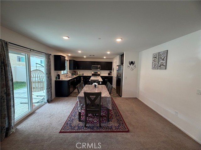 Detail Gallery Image 5 of 17 For 1316 Goldenbrush, Banning,  CA 92220 - 4 Beds | 3 Baths