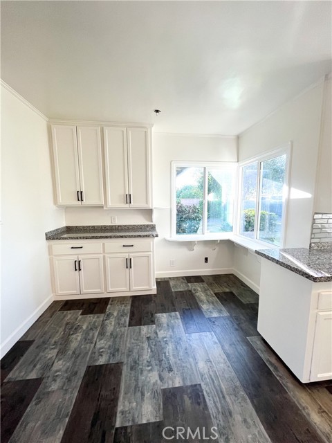 9620 Florence Avenue, Downey CA: https://media.crmls.org/medias/f5e0e7eb-9709-4d68-b67c-90f06785cf5f.jpg