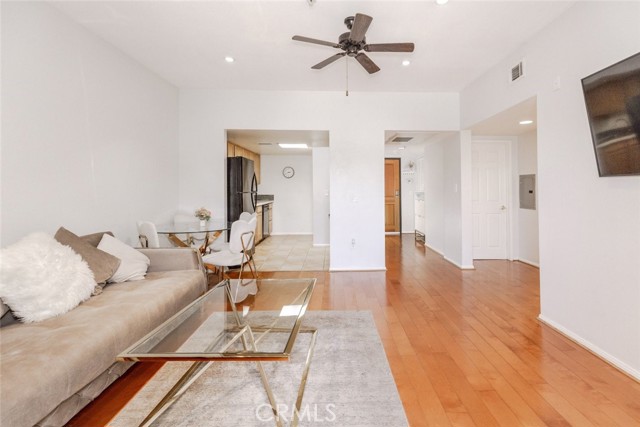 11124 Burbank Boulevard, North Hollywood CA: https://media.crmls.org/medias/f5e161a4-489f-444d-99ec-c03f835b5312.jpg